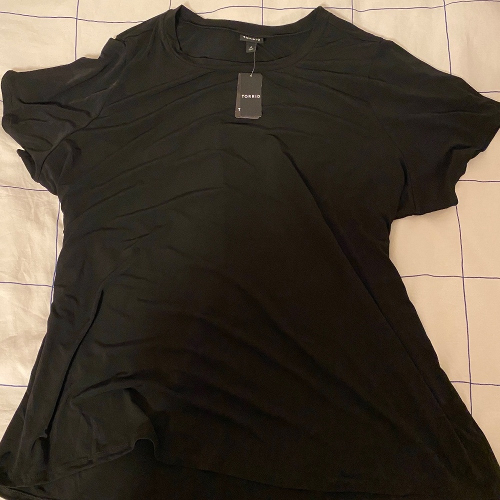 NWT Torrid Plus Size 4X Black Women's Crew Neck Tee